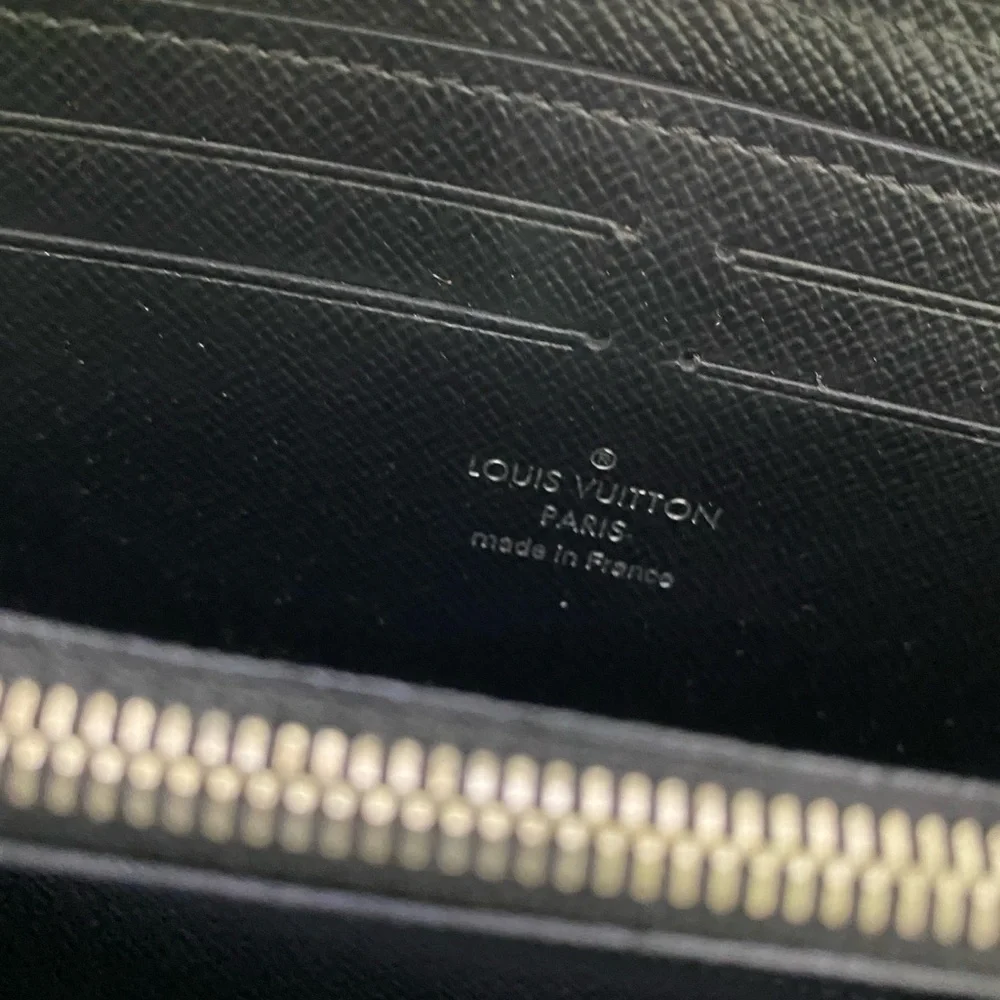 Louis Vuitton Wallet Black Leather